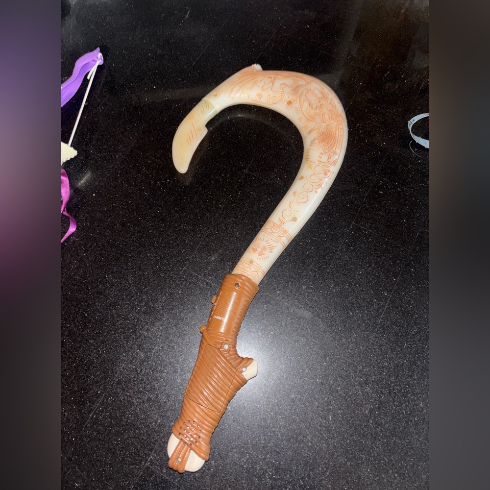 Disney Moana Maui's Magical Fish Hook